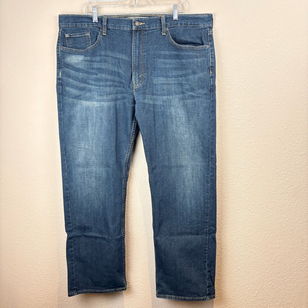 Signature Levi Strauss Mens 40x30 S61 Relaxed Fit Medium Wash Blue Denim Jeans